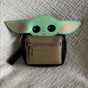Loungefly Disney Star Wars Grogu Baby Yoda Wristlet